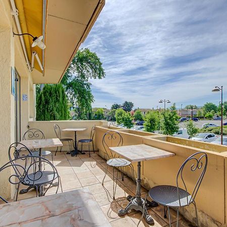 Hotel Les Nevons L'Isle-sur-la-Sorgue Exterior photo
